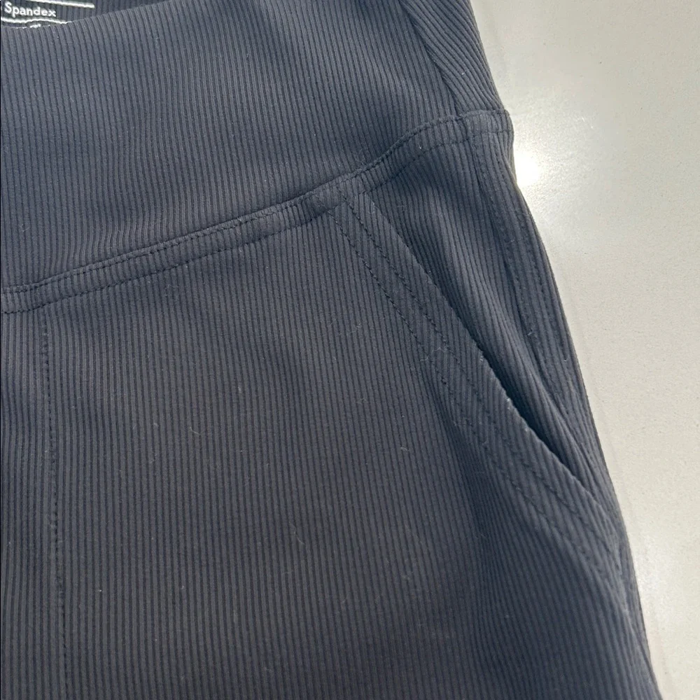 Outdoor Voices Superform Rib Flare Pants Black Medium - Picture 5 of 5
